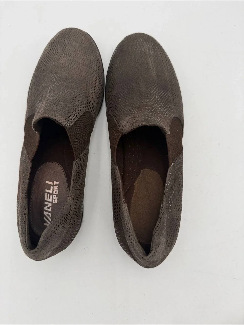 Vaneli women Slip-On Casual Loafers Dark Brown texture casual 7.5N office Y2K